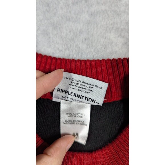 Grateful Dead Christmas Sweater. Ripple Junction. Festive and fabulous! - Picture 6 of 10